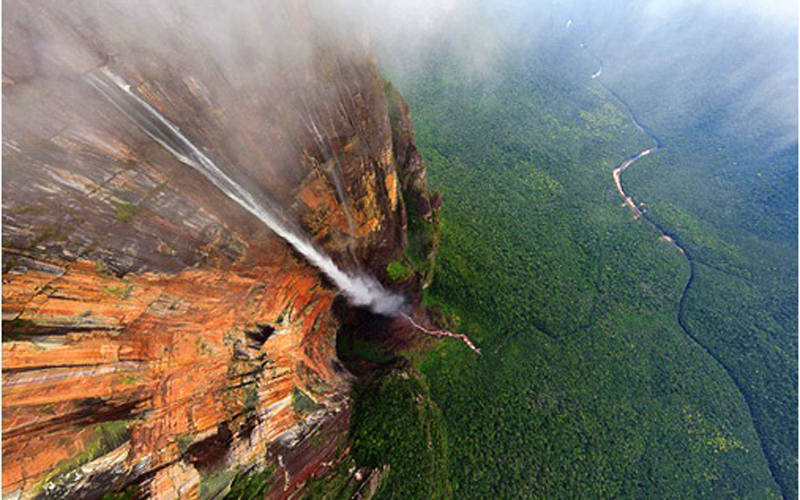 Angel-Waterfall-of-Venezuela