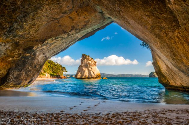 Top-10-Unusual-Beaches-Cathedral-Cove3-740x491
