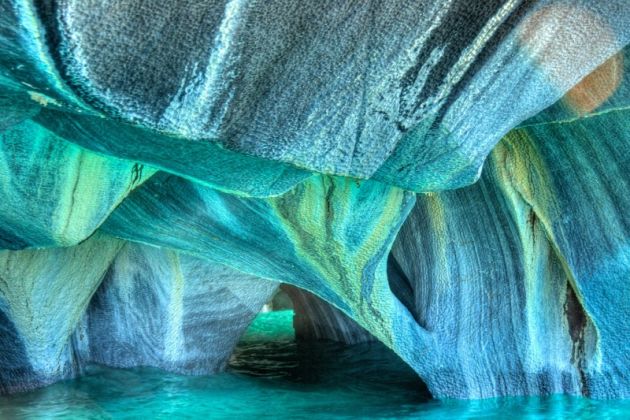 Marble-Caves-of-Patagonia-2-800x533