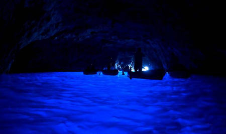 غار آبی2