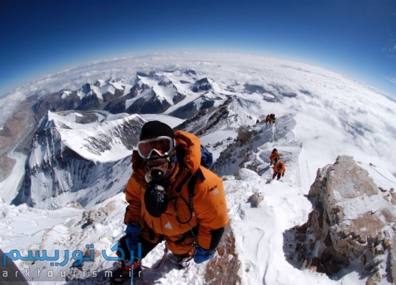croppedimage555400-Everest3